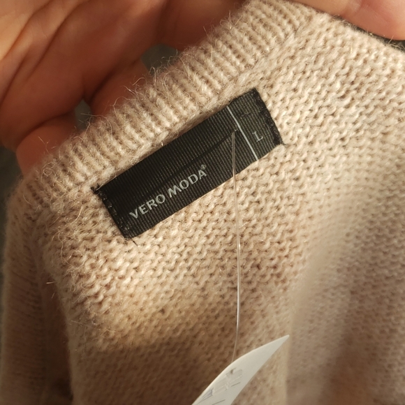 Sleevless drape sweater - Picture 5 of 6